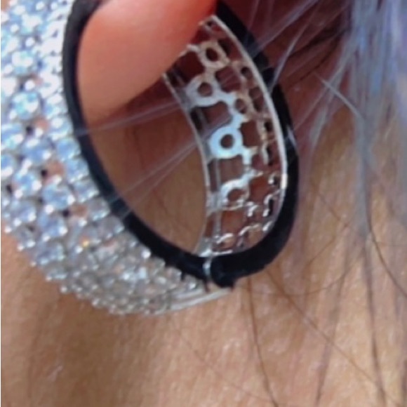American diamond hoops (walya) - Picture 6 of 6